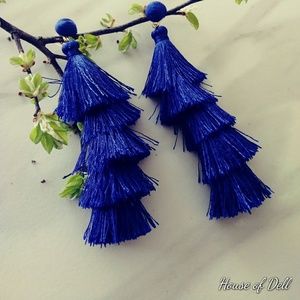 Tiered tassels!